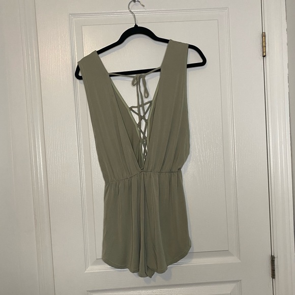 Solemio Romper - Picture 2 of 2